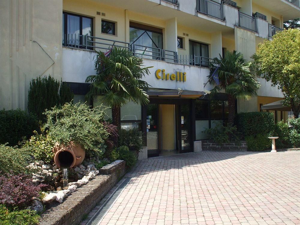 Hotel Sant'Elia SantʼElia Fiumerapido Buitenkant foto